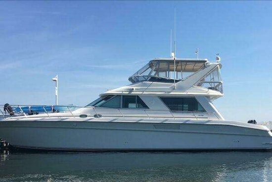 Sea Ray 550 Sedan Bridge Yacht For Sale
