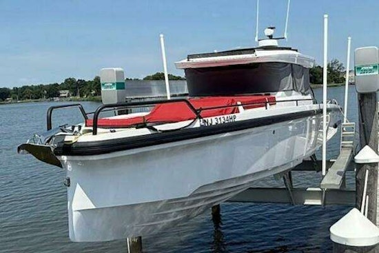 Axopar 37 XC Cross Cabin Yacht For Sale