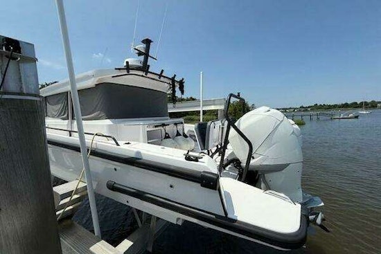 Axopar 37 XC Cross Cabin Yacht For Sale