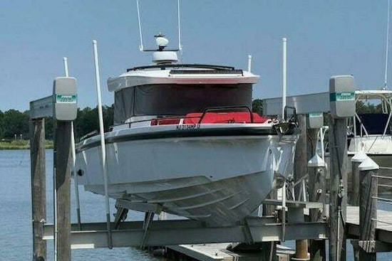 Axopar 37 XC Cross Cabin Yacht For Sale