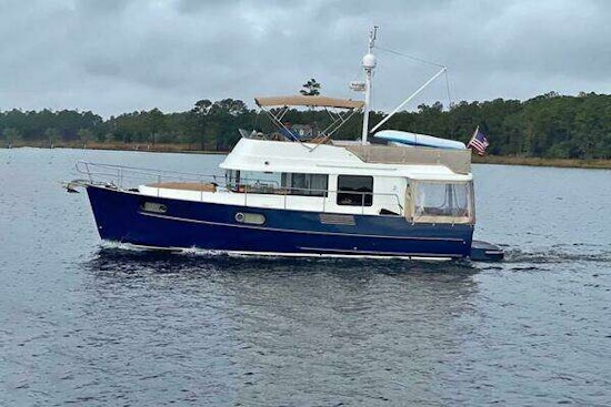 Beneteau 44 Swift Trawler Yacht For Sale