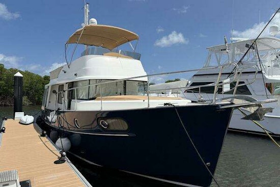 Beneteau 44 Swift Trawler Yacht For Sale