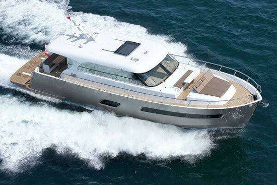 Altima Express Coupe Yacht For Sale