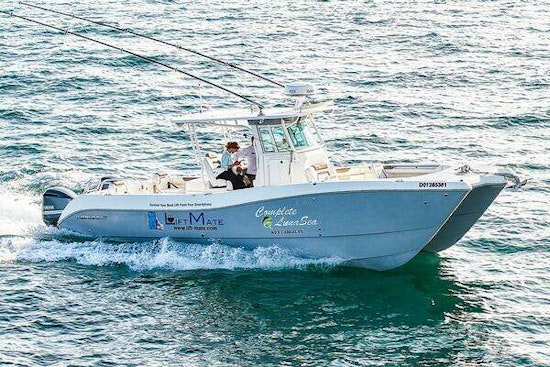 World Cat 320 CC Yacht For Sale