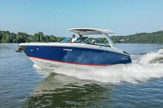 Cobalt R33 Yacht For Sale