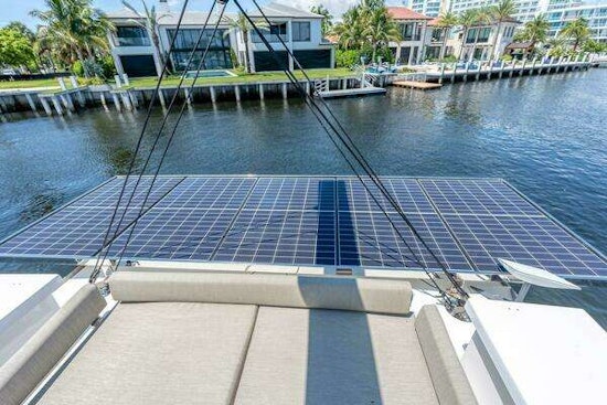 Bali 4.8 Yacht For Sale