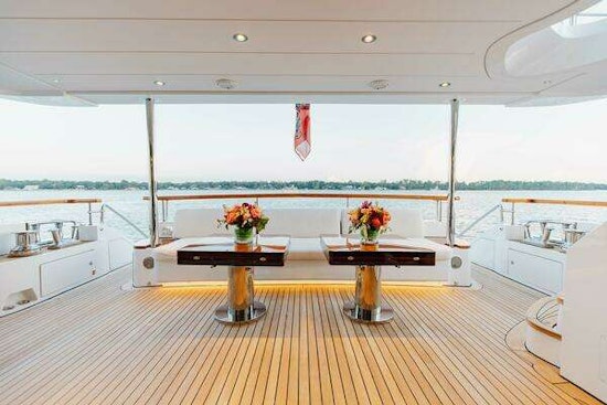 Benetti Delfino 95 Yacht For Sale