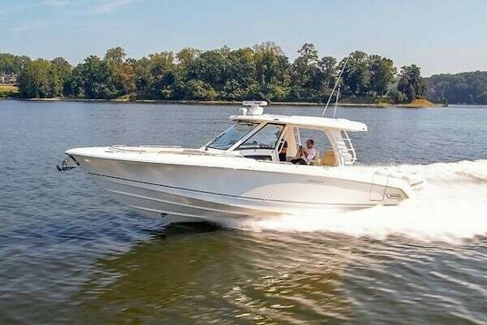 Boston Whaler 350 Realm Yacht For Sale