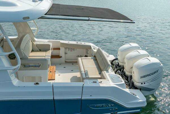 Boston Whaler 350 EX Realm Yacht For Sale