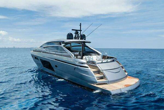 Pershing 6X Yacht For Sale