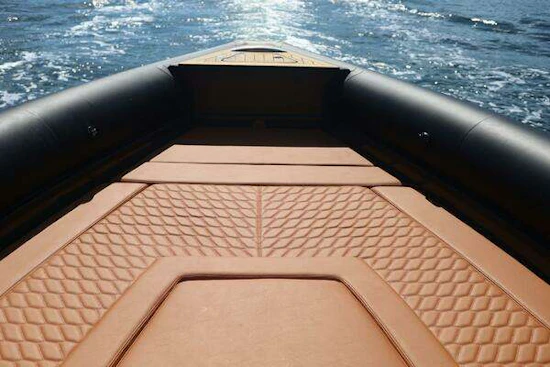 Skipper Green Hull / Camel Upholstery Yacht For Sale