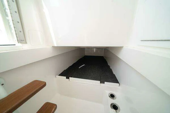Valhalla Boatworks V-37 Yacht For Sale
