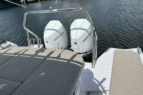 Axopar Cross Cabin Yacht For Sale