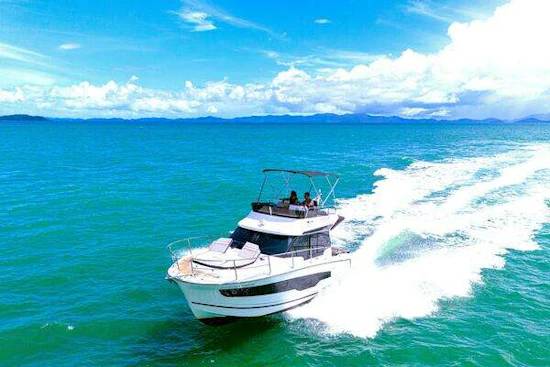 Jeanneau Merry Fisher 1095 Fly Yacht For Sale