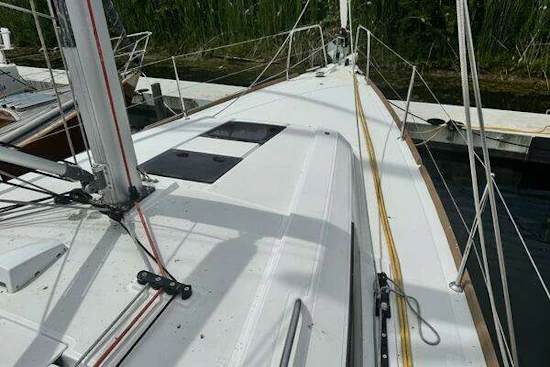 Beneteau Oceanis 38.1 Yacht For Sale