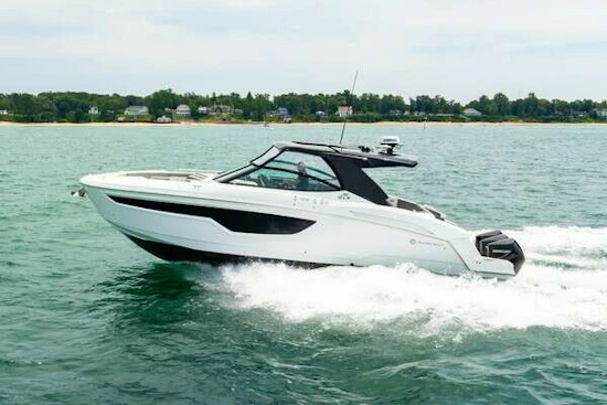 Cruisers Yachts  Yacht For Sale