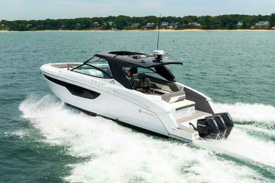Cruisers Yachts  Yacht For Sale