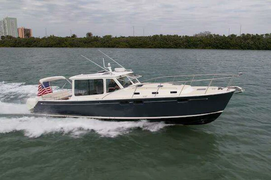 MJM 43z Yacht For Sale