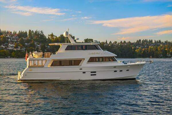 Hampton 720 Skylounge LRC Yacht For Sale