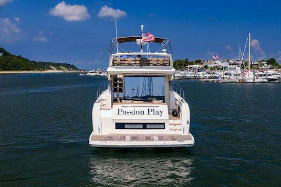 Prestige 550 Flybridge Yacht For Sale