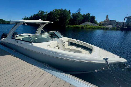Cobalt 30SC Yacht For Sale