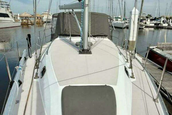 Catalina 355 Yacht For Sale