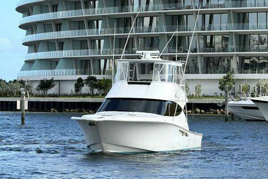 Tiara Yachts 48 Convertible Yacht For Sale