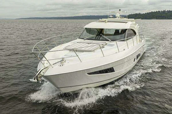 Riviera 4800 Yacht For Sale