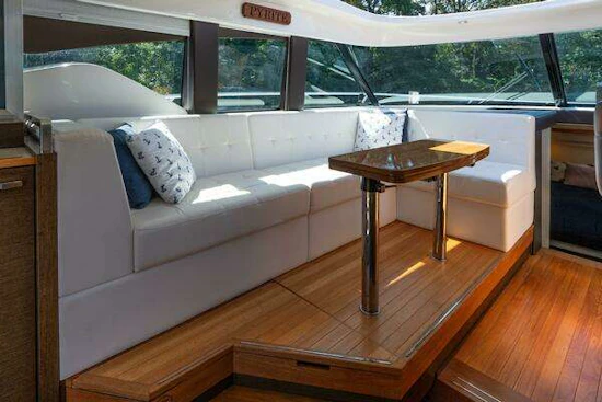 Tiara Yachts 44 Coupe Yacht For Sale