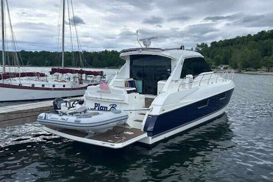 Cruisers Yachts  Yacht For Sale
