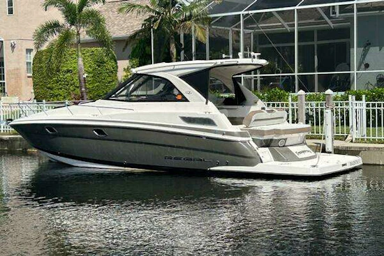 Regal 35 Sport Coupe Yacht For Sale