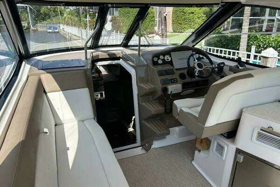 Regal 35 Sport Coupe Yacht For Sale