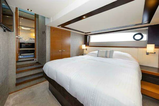 Tiara Yachts 5000 Express Yacht For Sale