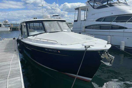 MJM 3 Yacht For Sale