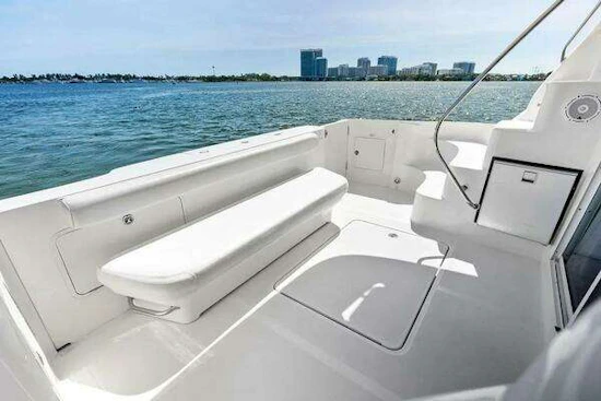 Sea Ray 44 Sedan Bridge Yacht For Sale