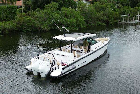Axopar Sun-Top Yacht For Sale