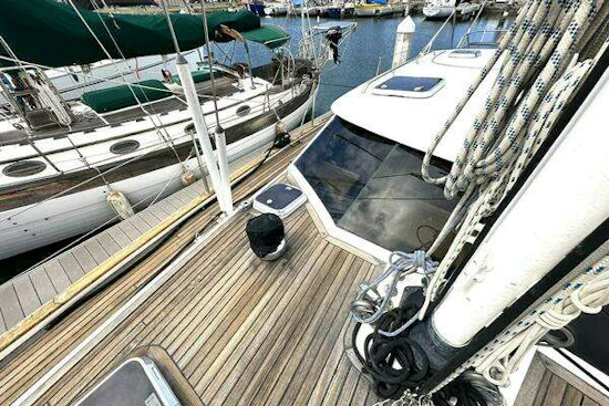 Farr Pilothouse Yacht For Sale