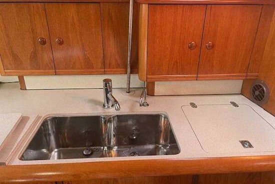 Jeanneau 45.2 Yacht For Sale