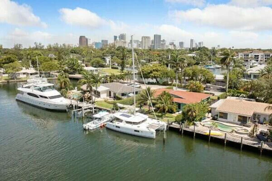 Lagoon  Yacht For Sale