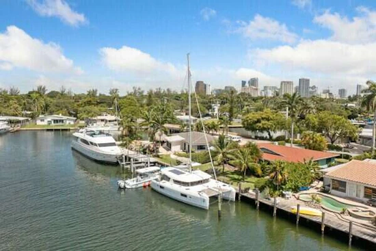 Lagoon  Yacht For Sale