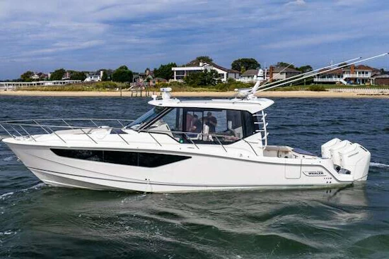 Boston Whaler 405 Conquest Yacht For Sale