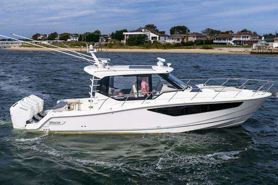 Boston Whaler 405 Conquest Yacht For Sale