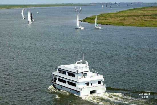 Avenger Luxury Catamaran Coastal Cruiser Yacht For Sale