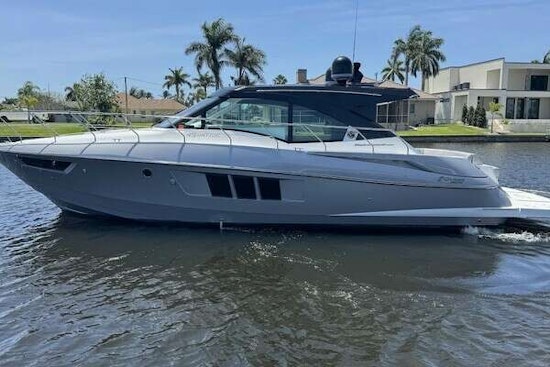 Cruisers 45 Cantius Yacht For Sale