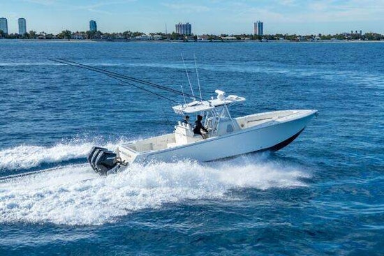 SeaVee 370z Yacht For Sale