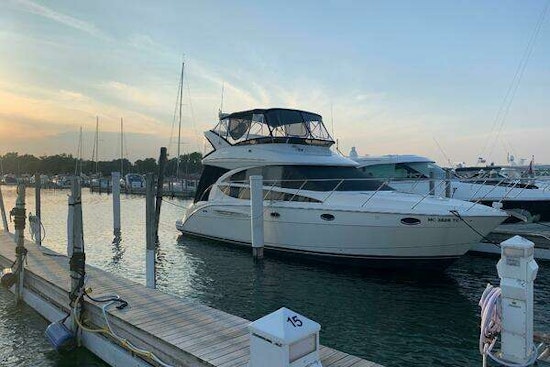 Meridian 391 Yacht For Sale