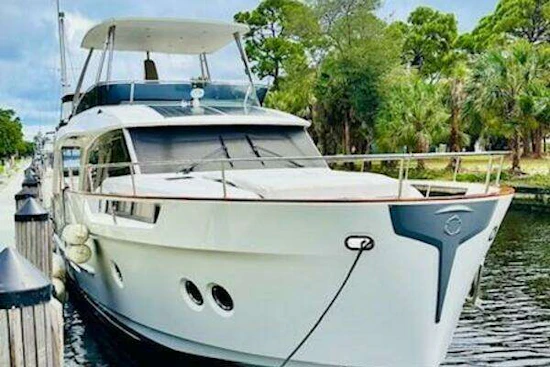 Greenline 48 Diesel Flybridge with Hardtop Yacht For Sale