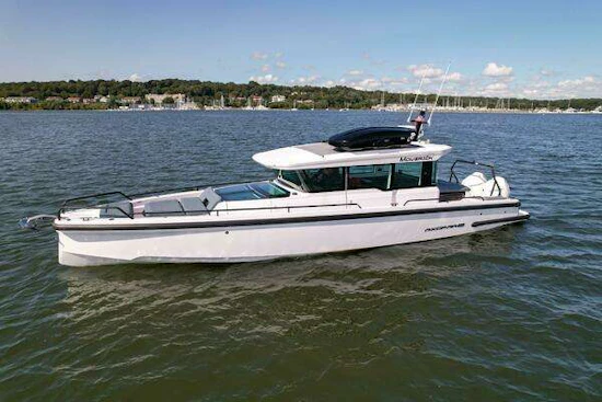 Axopar 37 XC AFT CABIN Yacht For Sale