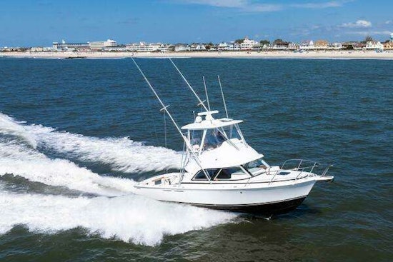 Bertram 35 Flybridge Sportfish Yacht For Sale
