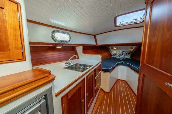 CH Marine Shelter Island Nomad Yacht For Sale